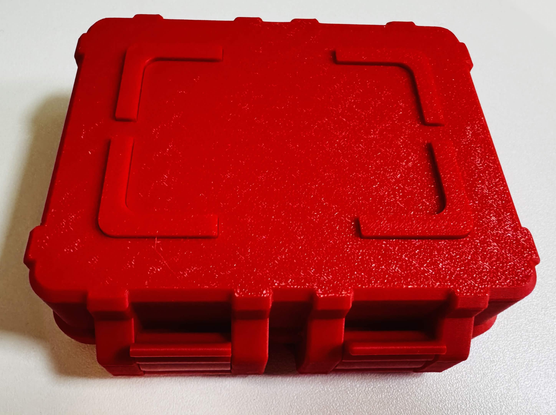 Parametric Box printed in PLA Red, Photo from the front and the bottom